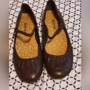 KENNETH COLE REACTION MARYJANE SHOES